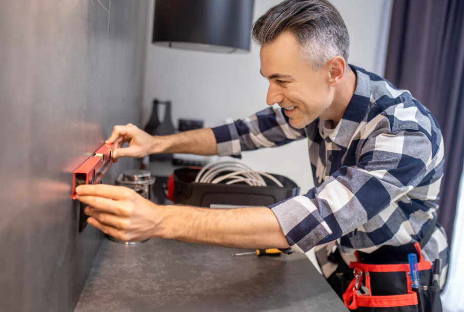 Kitchen Remodeler Integrates Classic and Contemporary Style